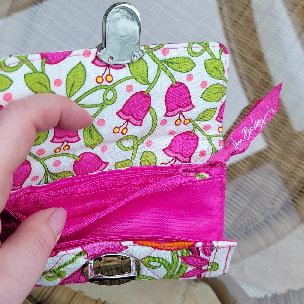 Vera Bradley Lilli Bell small wallet with keychain